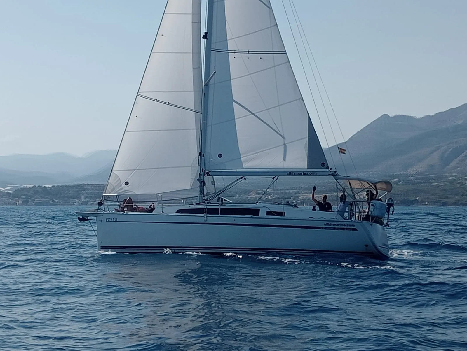 alquiler velero bavaria cruiser 34 en altea
